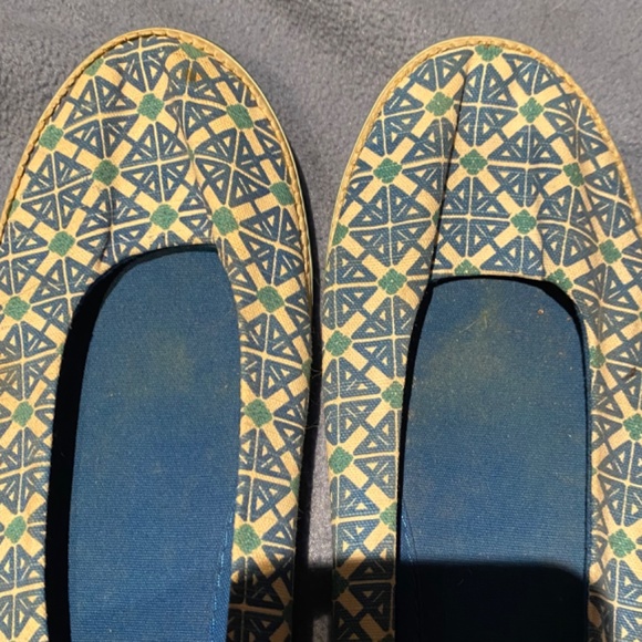 Canvas flats - Picture 5 of 8